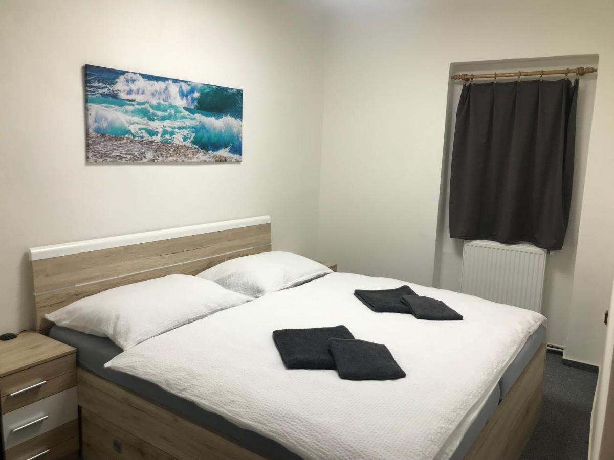 Cyklo-Moto Apartman Lomnice nad Luznici Екстер'єр фото